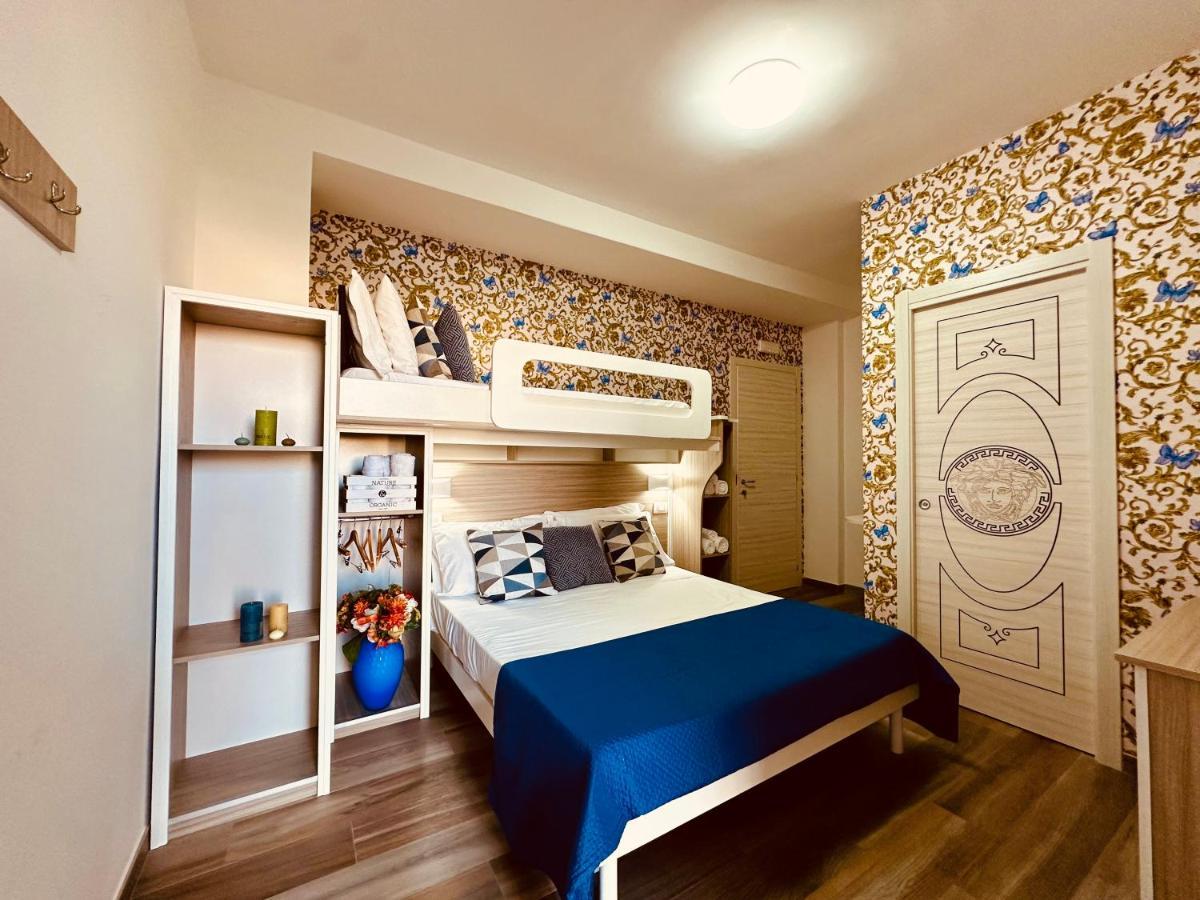 B&B The Sea - Family Rooms - Free Parking Tropea Kültér fotó